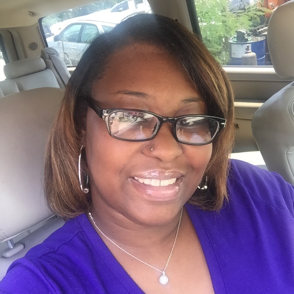 Meet your Posher, Alishia